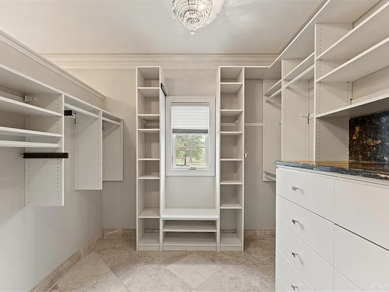 9020 Whisperinghill Dr — Photo 39