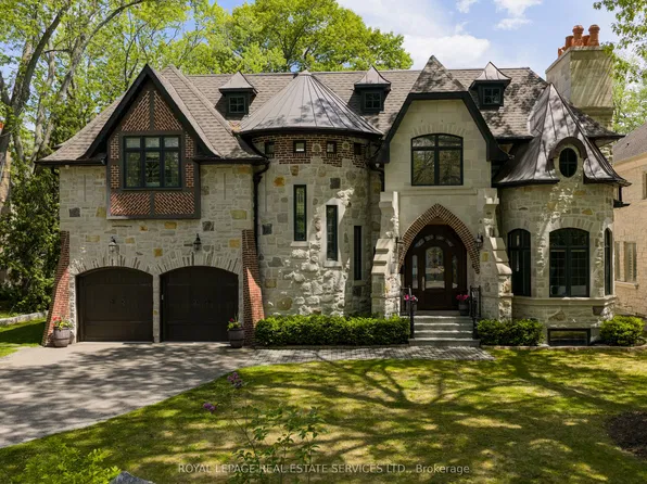 1165 Garden Rd, Mississauga, ON L5H 3J5