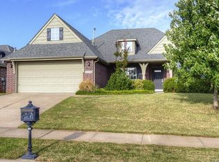 12530 S Ash Ave, Jenks, OK 74037