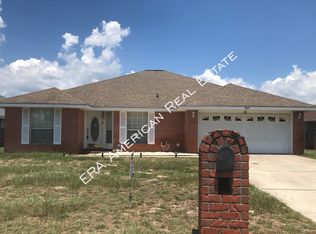 9971 Parker Lake Cir, Navarre, FL 32566