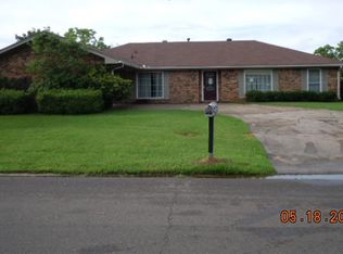 35 Magnolia Dr, Monroe, LA 71203