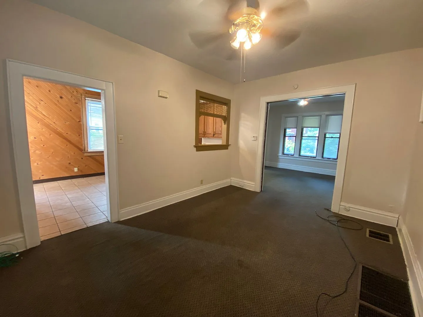 E Oakland Ave 56 BAC — Photo 4