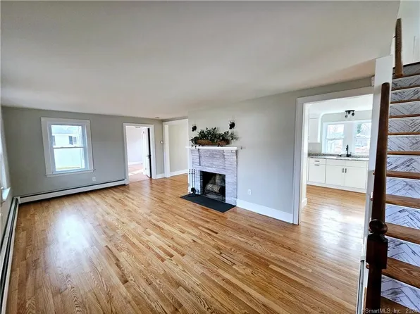 78 Old Colchester Road, Waterford, CT 06375