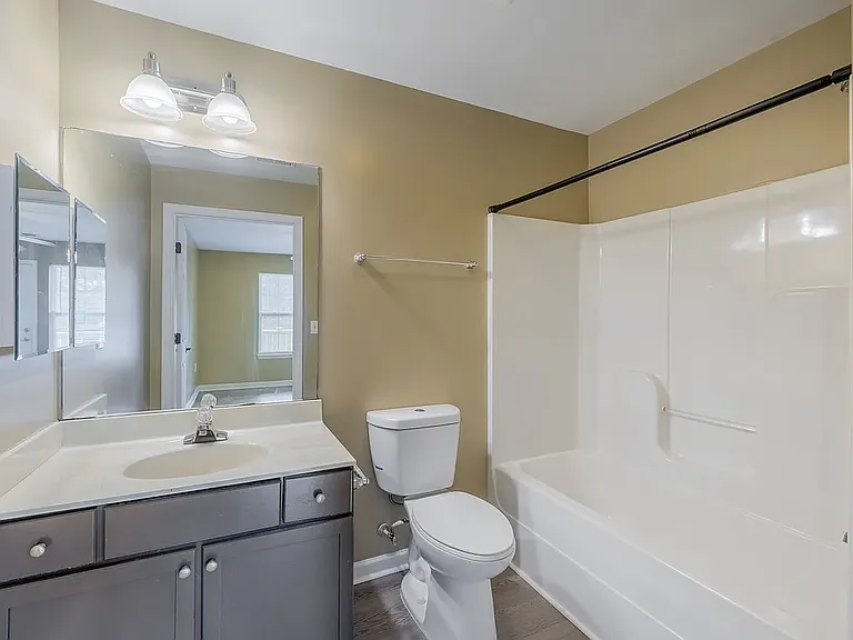Hanover Ridge Apartments — Photo 7