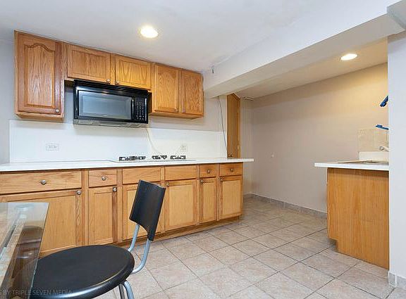 3rd image of 4320 N Menard Ave #B