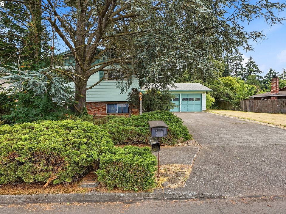 1st image of 17610 NE Multnomah Dr