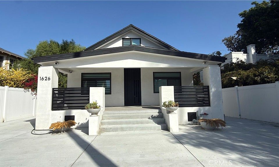 1st image of 1626 Winona Blvd