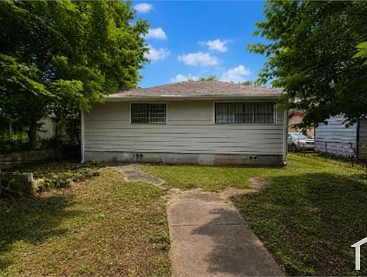 6112 Blocton Ave — Photo 9