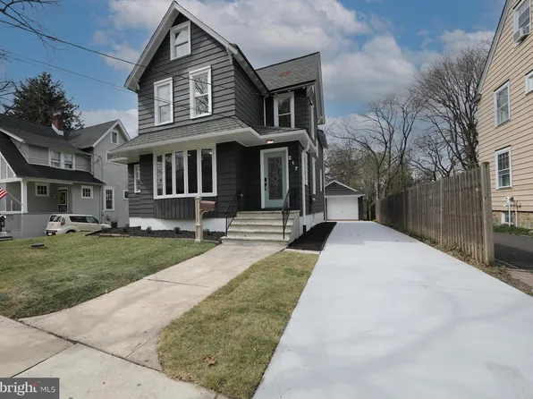 217 Lakeview Dr, Collingswood, NJ 08108