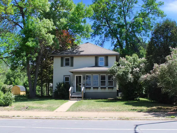 1920 E 7th Ave E, Hibbing, MN 55746
