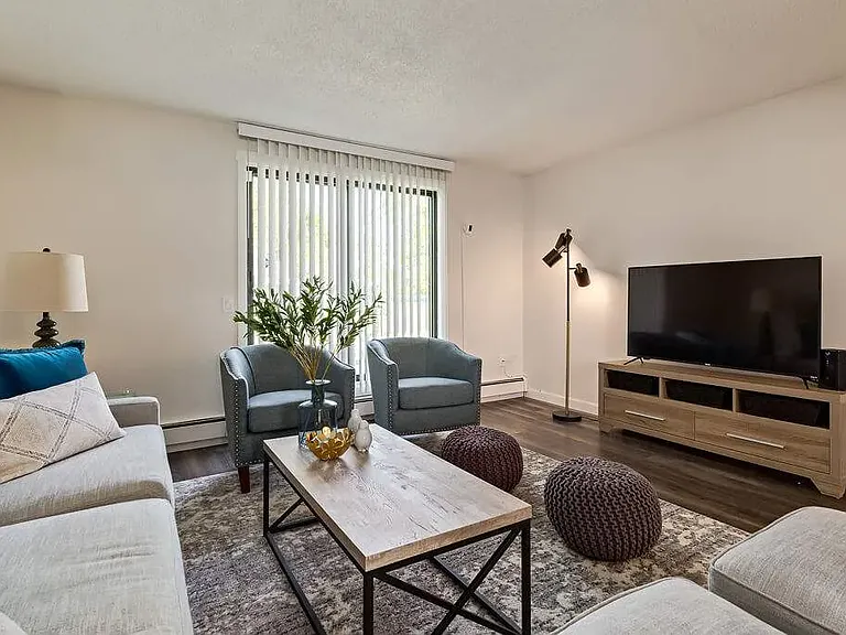 401 Grier Ave NE #25 — Photo 2