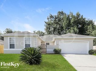 319 Bluff Pass Dr, Eustis, FL 32726