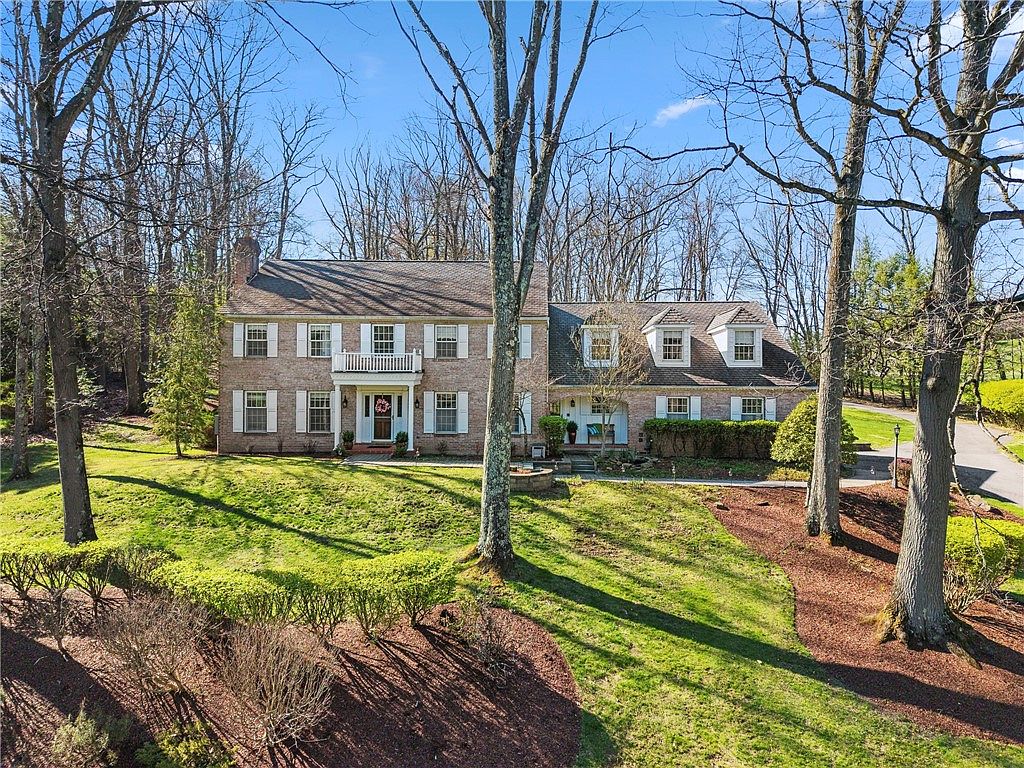105 Grouse Ln