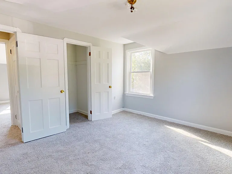 224 Runn St — Photo 14
