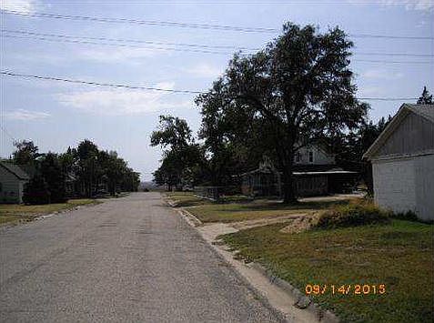 5th image of 2912 Avenue H