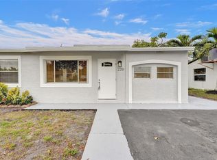 2251 SW 42nd Ter, Fort Lauderdale, FL 33317