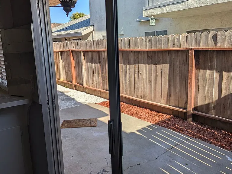 17031 Pinehurst Ln — Photo 6