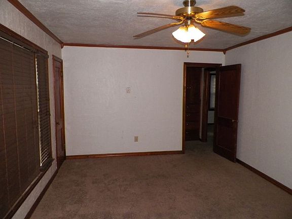 3rd image of 2610 SW Cornell Ave