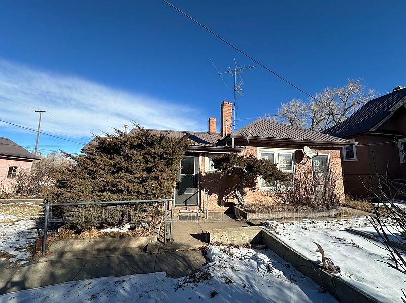 1st image of 154 1/2 N Hodgeman St