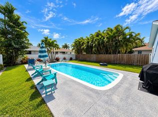 764 94th Ave N, Naples, FL 34108