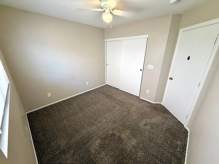 5712 Viberti Ct — Photo 25