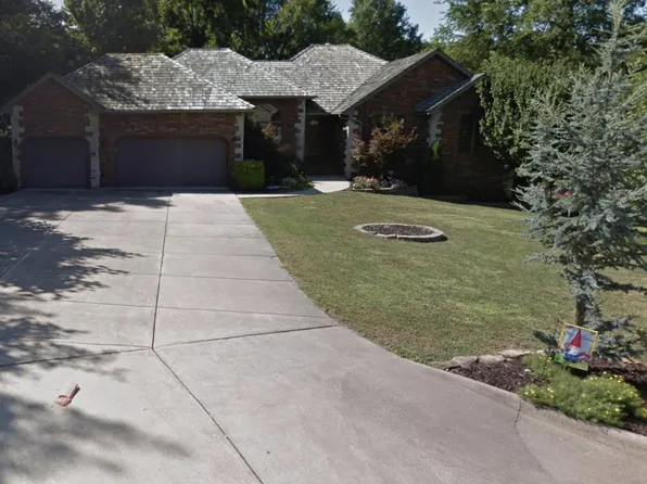 2186 E Carleton Court, Springfield, MO 65804