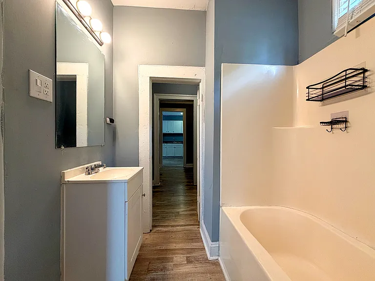 740 Arlington St — Photo 14