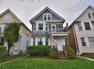 2861 S 11th St, Milwaukee, WI 53215