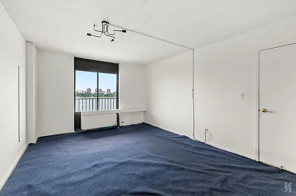 Sold by Compass | media 6