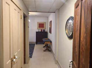 205-207 W 3rd St #1, Muscatine, IA 52761