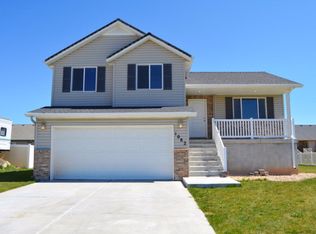 1082 N Moonstone Dr, Idaho Falls, ID 83401