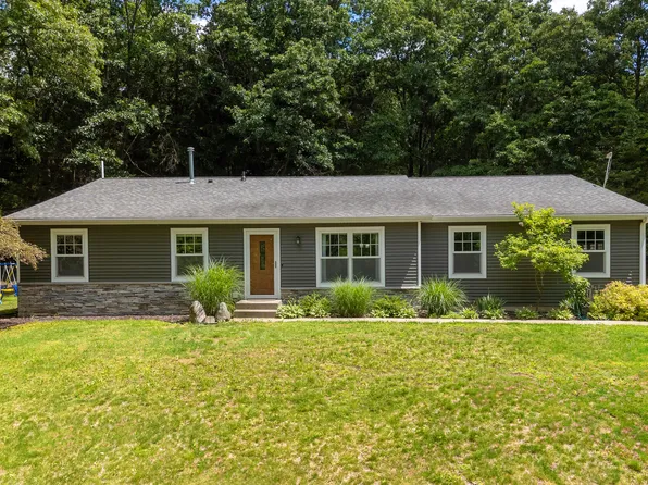 5643 E C Ave, Richland, MI 49083