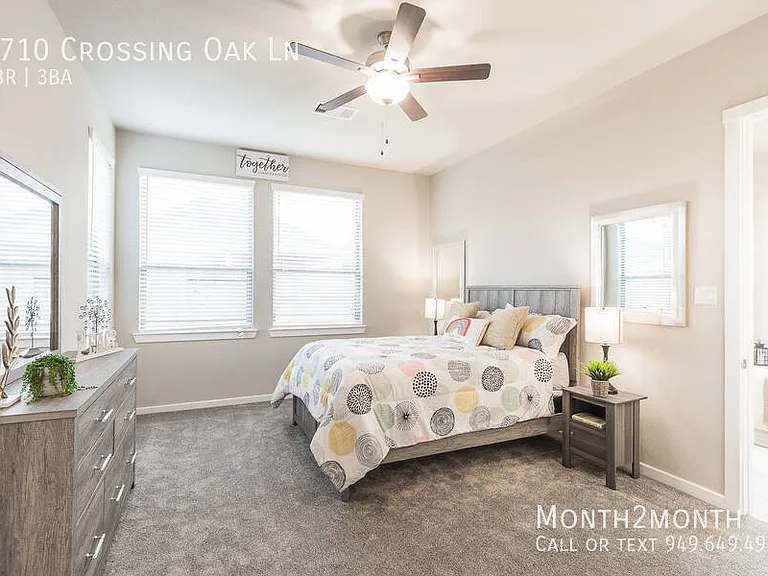 8710 Crossing Oak Ln — Photo 11