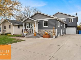 1202 Birch Haven Cir, Monona, WI 53716
