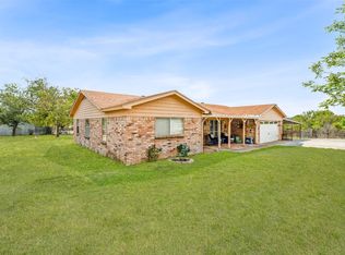 892 Highland Cir, Springtown, TX 76082