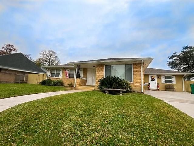 1st image of 360 Fairfield Ave