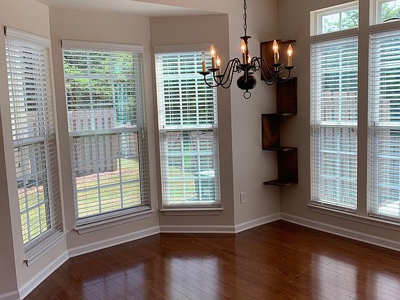 4th image of 342 Juniper Bend Cir