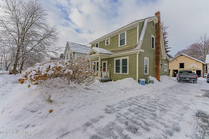 3rd image of 27 Corliss Avenue