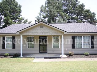 2566 Hawkins Mill Rd, Memphis, TN 38127