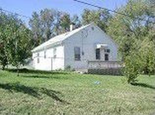 708 S 8th St, Bethany, MO 64424