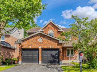 282 Knudson Dr, Ottawa, ON K2K 2N8