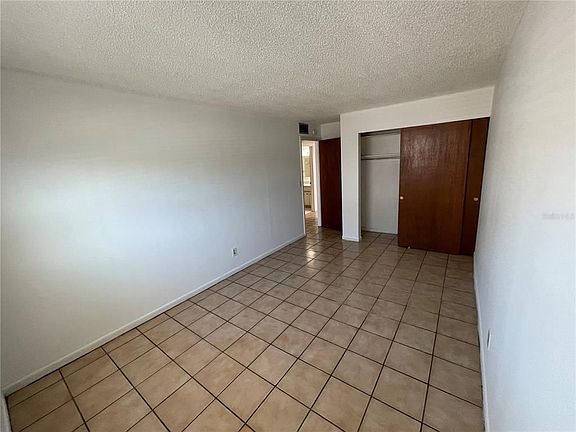 4th image of 116 SW Jefferson Cir N APT 1