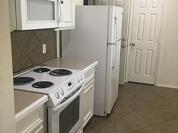 4th image of 7038 Plum Creek Terrace Ln