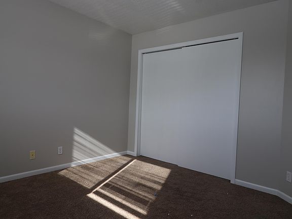 4th image of 2430 Deerfield Blvd #1