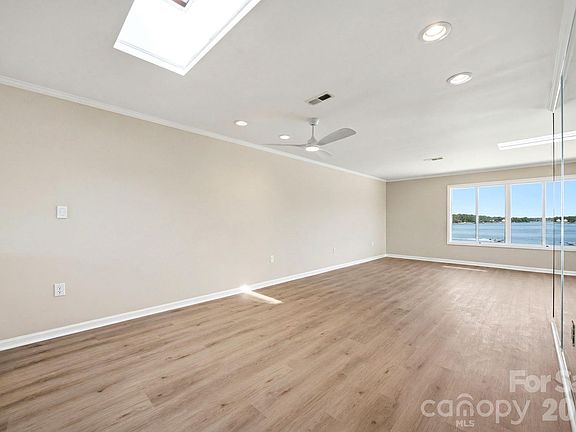 5th image of 7831 Spinnaker Bay Dr Unit 301