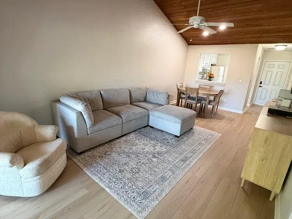 9311 Lennex Ln, Fort Myers, FL 33919