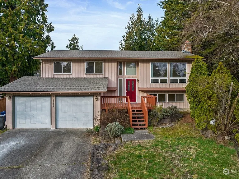 11242 SE 321st Pl — Photo 1
