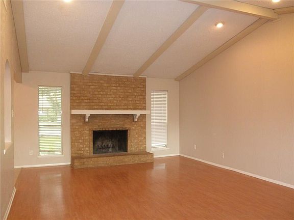 2nd image of 3430 Ivanhoe Ln