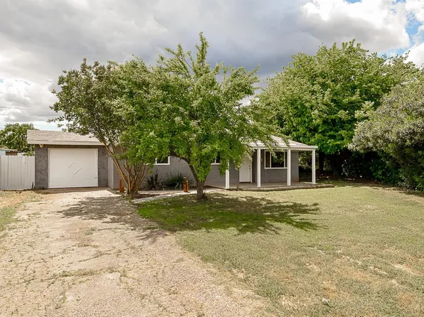 421 A St, Waterford, CA 95386