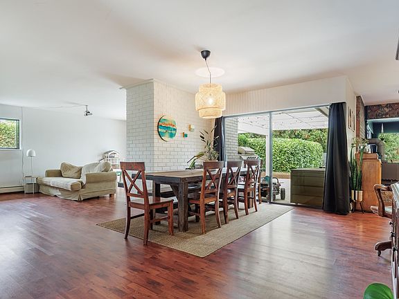 4th image of 4641 Gerrans Bay Rd